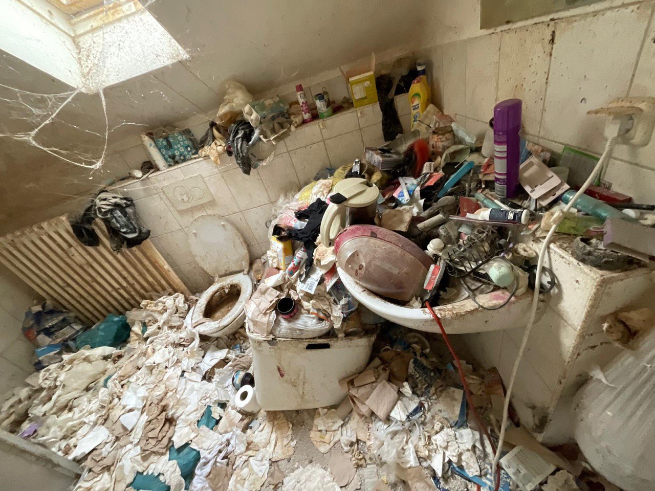 Vorher - Messie-Wohnung in Gütersloh